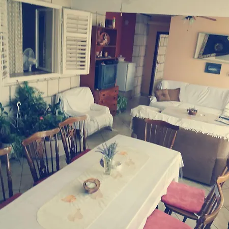 Stone House Gregov, 317- Hr Vakantiehuis *