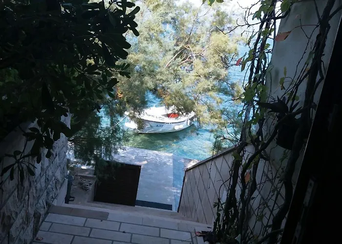 Stone House Gregov, 317- Hr